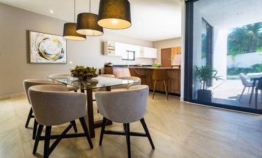 Casa(2Planta) en Venta en Verna Residencial, Conkal