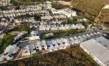 Casa(2Planta) en Venta en Verna Residencial, Conkal