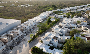 Casa(2Planta) en Venta en Verna Residencial, Conkal