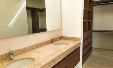 Casa(2Planta) en Venta en Verna Residencial, Conkal