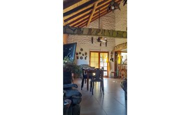 Chalet en dos plantas - Santa Isabel
