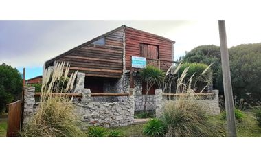 Chalet en dos plantas - Santa Isabel