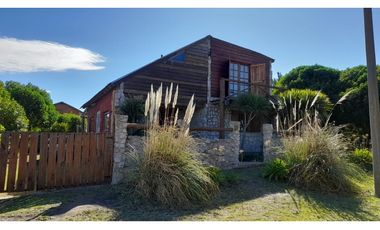 Chalet en dos plantas - Santa Isabel