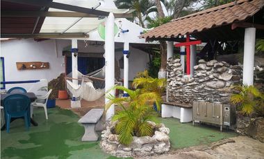 SE VENDE CASA DE PLAYA PORTOBELO!!!