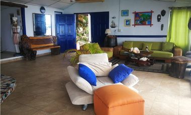 SE VENDE CASA DE PLAYA PORTOBELO!!!