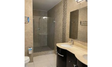 SE ALQUILA BELLO APARTAMENTO AMOBLADO EN BELLA VISTA