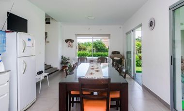 CASA 2 DORM VENTA VAQUEROS CON VISTAS A LOS CERROS