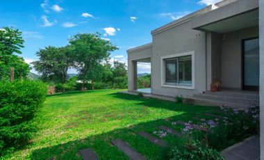 CASA 2 DORM VENTA VAQUEROS CON VISTAS A LOS CERROS