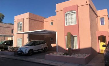 Casa en Arriendo en Estadio municipal zorros del desierto