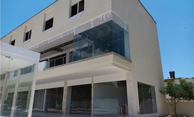 LOCAL COMERCIAL 70Mt2 -AV LIBERTADOR