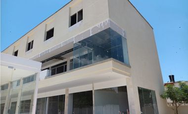 LOCAL COMERCIAL -AV LIBERTADOR