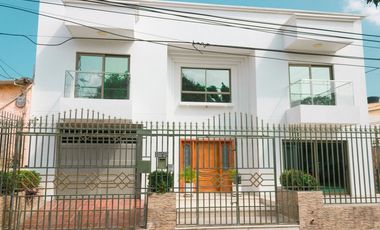 CASA AMPLIA REMODELADA EXCELENTE UBICACIÓN BARRIO MAMATOCO