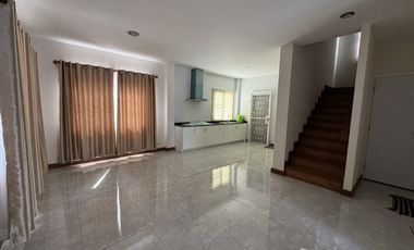 3 Bedroom House for sale at Eresma Villa