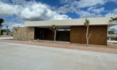 Casa en venta  Mérida Yucatán, Privada Margaritas 190 Cholul