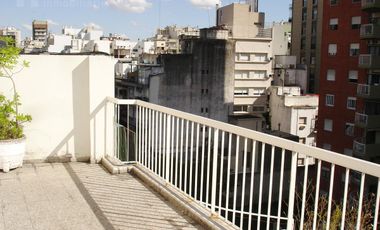 Balcón terraza y dos ambientes luminoso en venta en Palermo