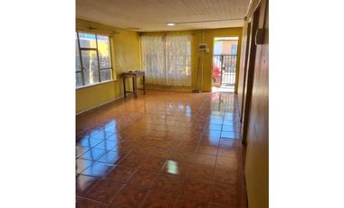 SE VENDE SITIO CON 2 CASAS PARA INVERSION.
