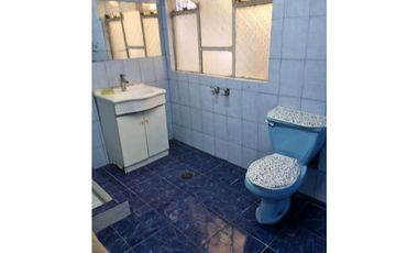 SE VENDE SITIO CON 2 CASAS PARA INVERSION.