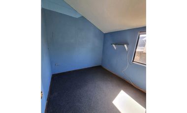 SE VENDE SITIO CON 2 CASAS PARA INVERSION.