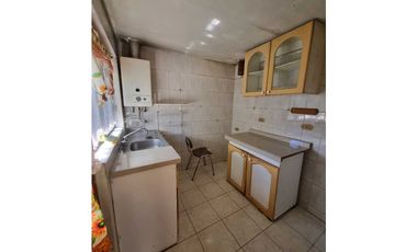 SE VENDE SITIO CON 2 CASAS PARA INVERSION.