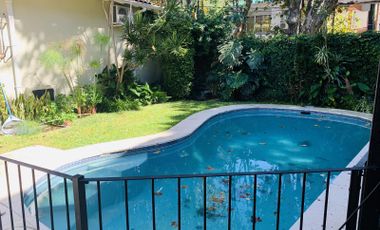 Casa en  venta 5 ambientes con piscina en Martinez