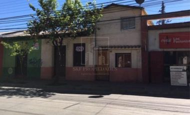 VENDO Amplia casa con deptos en Av. Chacabuco, Los Andes.