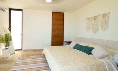 Casa en venta tipo TH en Carr. a Telchac Puerto