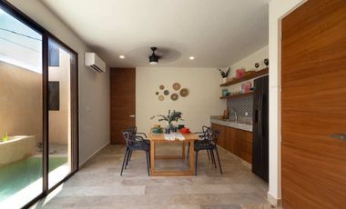 Casa en venta tipo TH en Carr. a Telchac Puerto