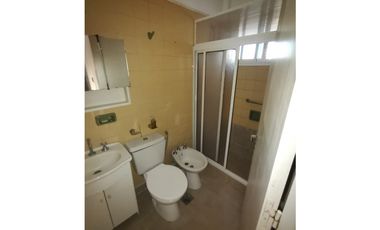Depto 3 ambientes con cochera  La Perla  OPORTUNIDAD