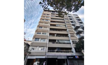 Depto 3 ambientes con cochera  La Perla  OPORTUNIDAD