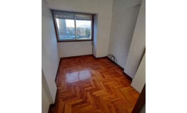 Depto 3 ambientes con cochera  La Perla  OPORTUNIDAD