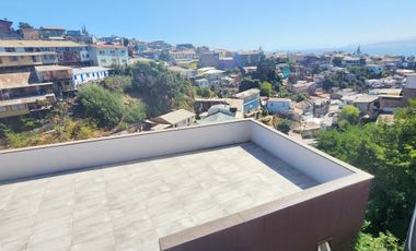 VENDE , Inversionista , genial duplex, de dos dormitorios, en barrio Patrimonial de Valparaíso, preciosa vista a la bahía y entorno!!