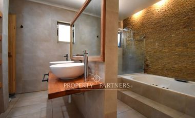 Casa con piscina camino a Santa Juana