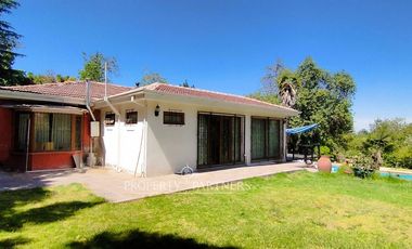 Increíble parcela de agrado con una excelente ubicación.