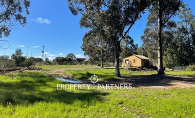 Algarrobo, Maravillosa Parcela con 2 Casas.