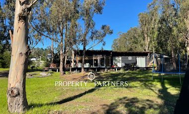 Algarrobo, Maravillosa Parcela con 2 Casas.