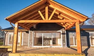 Casa en Panguipulli en Parcela  a solo 5 minutos del Centro de Panguipulli. Venta con Hipotecario- Contado