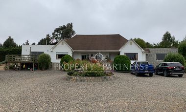 Algarrobo, espectacular casa en medio de la naturaleza