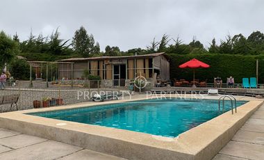 Algarrobo, espectacular casa en medio de la naturaleza