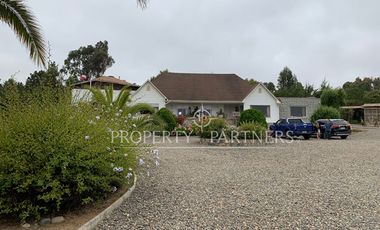 Algarrobo, espectacular casa en medio de la naturaleza