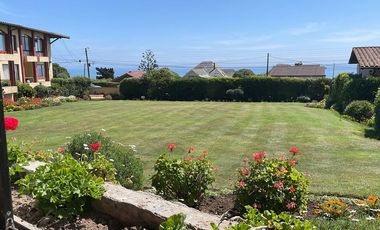 Departamento con vista al mar con gran ubicación
