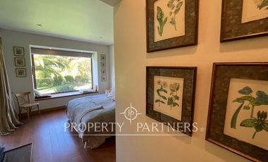 Casa con gran jardín formado en dos sitios condominio Las Brisas