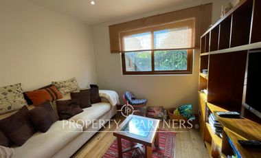 Casa con gran jardín formado en dos sitios condominio Las Brisas