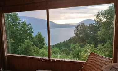 Casa refugio con increíbles vistas al lago Riñihue