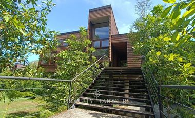 Espectacular casa a orillas del Lago Panguipulli