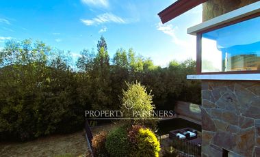 Casa con amplio terreno en El Venado