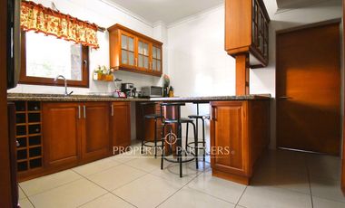 Casa con amplio terreno en El Venado