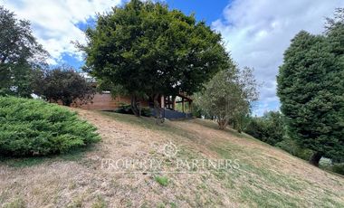 Quincho a orilla de río