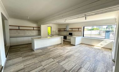 Cautivadora residencia en Mirador del Valle