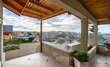 Espectacular casa ubicada en el Rosario de Peñuelas