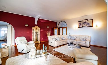 Espectacular casa ubicada en el Rosario de Peñuelas